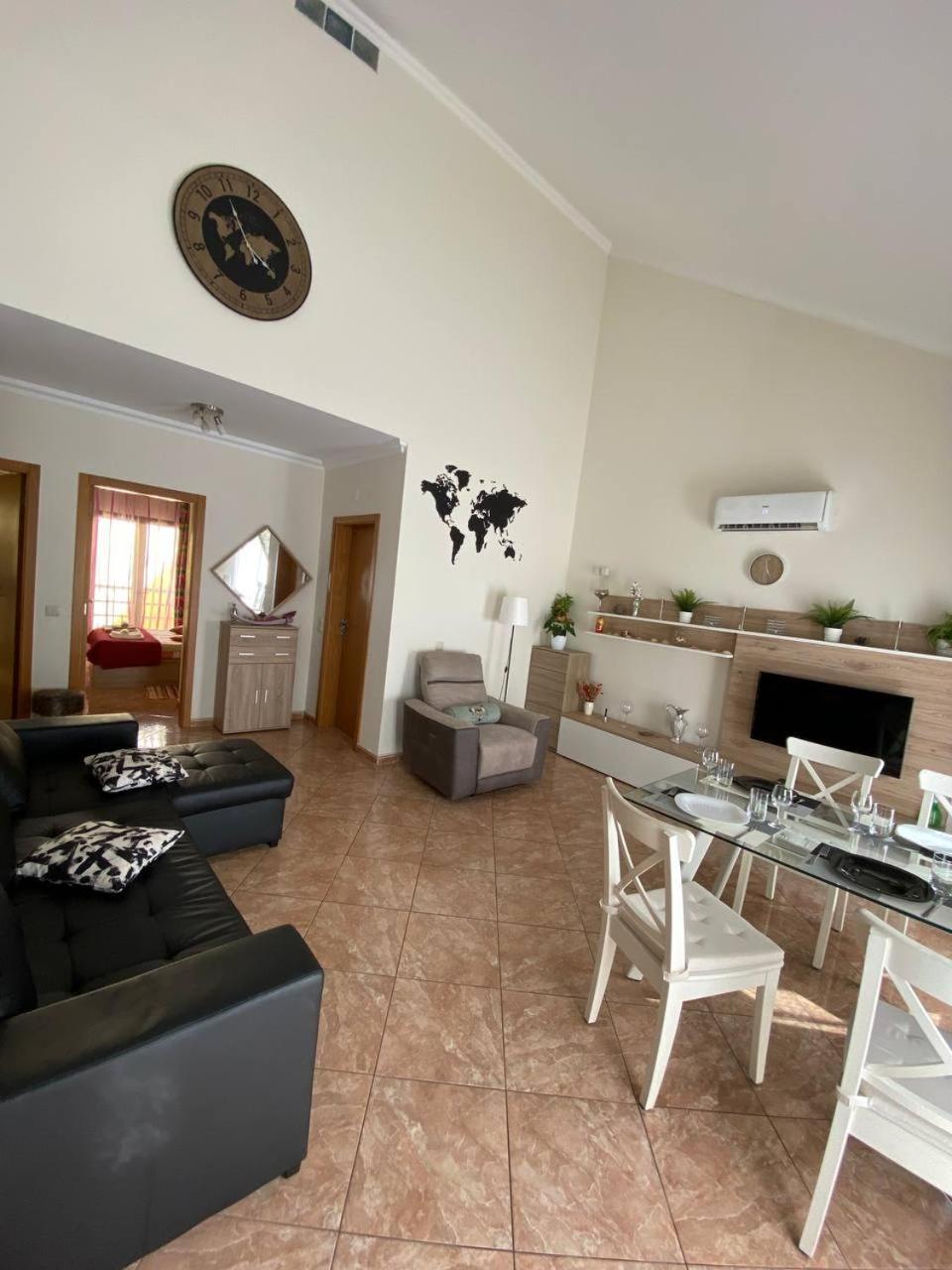 Guesthouse Milagre Centro Фару Экстерьер фото